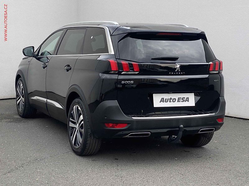 Peugeot 5008 (2018) 2.0 HDi, GT, AT, LED, panor - fotka 6 z 19