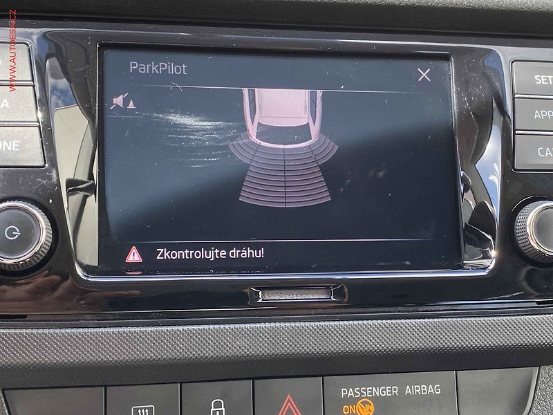 Škoda Fabia (2021) 1.0 TSi, 2.maj,ČR, Ambition - fotka 16 z 16