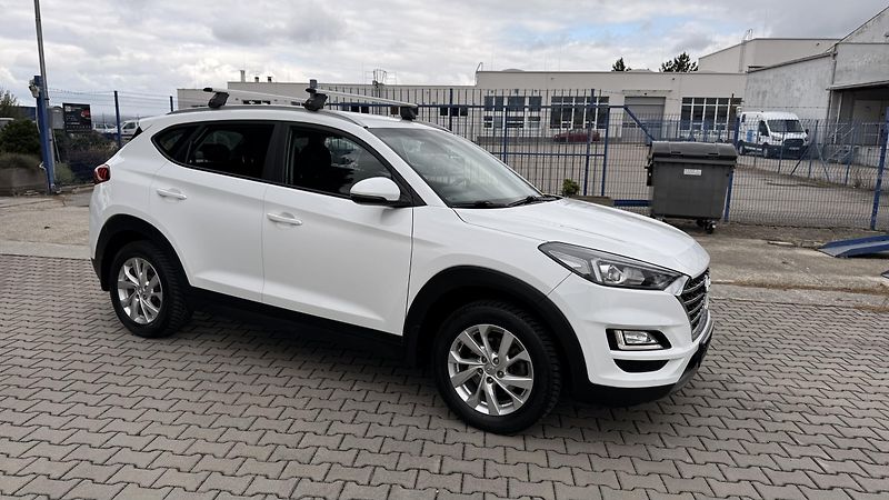 Hyundai Tucson (2020) 1.6 CRDI 4X4, ČR,2 MAJITEL - fotka 15 z 35