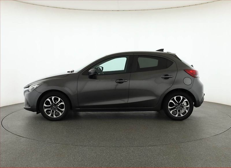 Mazda 2 (2017) 1.5 16V, Navi, Tempomat - fotka 3 z 17