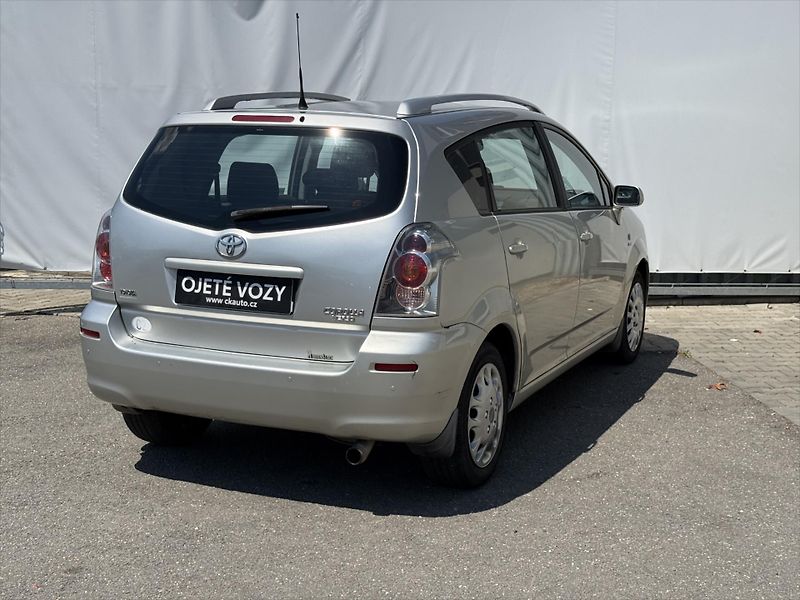 Toyota Corolla Verso 1,8 - fotka 6 z 18