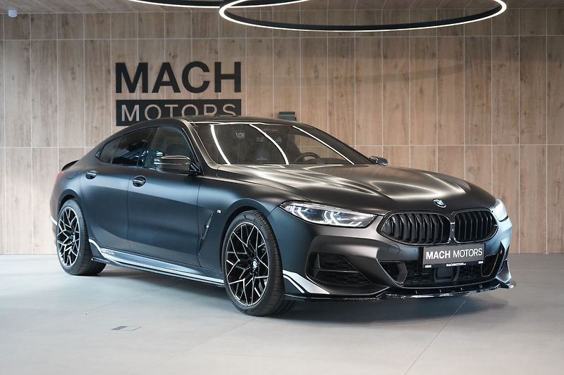 BMW Řada 8 M850i xDrive, Golden Thunder - fotka 4 z 50