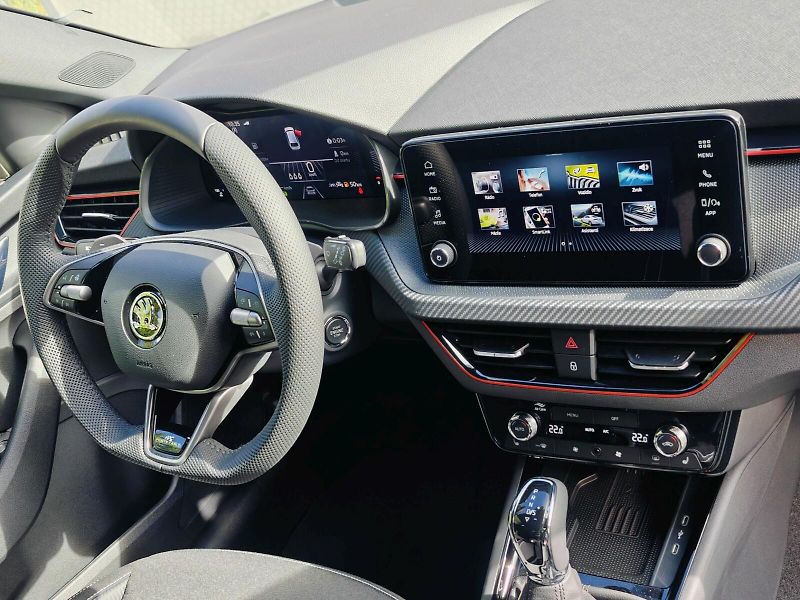 Škoda Scala (2024) 1,5 TSI 110 kW Monte Carlo DSG - fotka 21 z 44