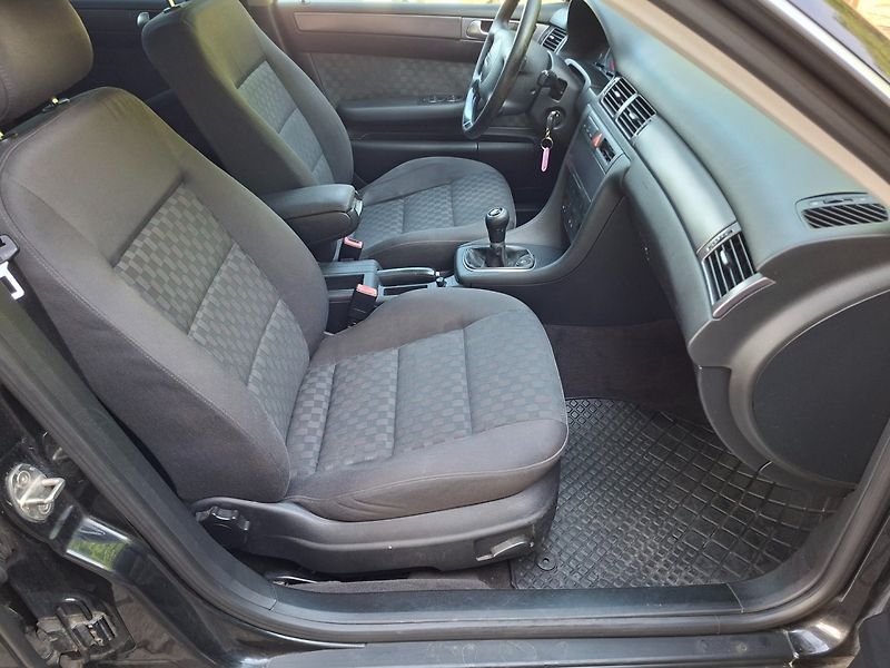 Audi A6 (2004) 2.5TDI 120kW 6MAN -SERVISOVÁNO - fotka 21 z 34