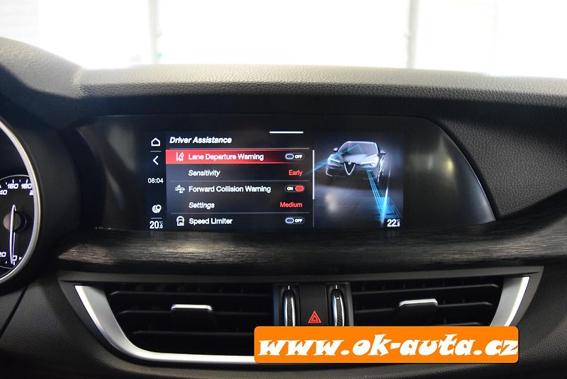Alfa Romeo Stelvio 2.2 JTD Q4 FACELIFT 2021 - fotka 44 z 56