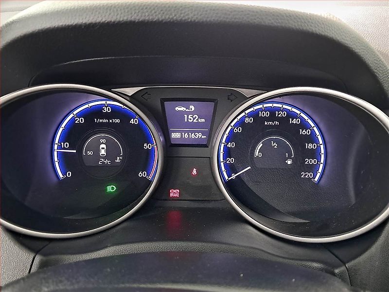 Hyundai ix35 (2012) 2.0 CRDi, 4X4, Tempomat - fotka 11 z 17