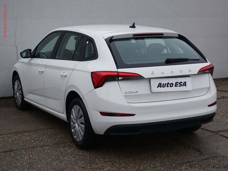 Škoda Scala (2022) 1.0 TSi, ČR, Ambition - fotka 4 z 16