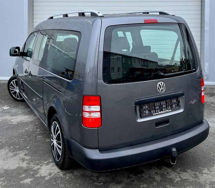 Volkswagen Caddy (2014) TDI DSG 2014 7 MÍST TAŽNÉ - fotka 5 z 20