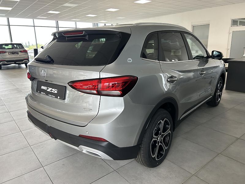 MG ZS (2026) 1,5 HEV 145kW Emotion - fotka 5 z 7