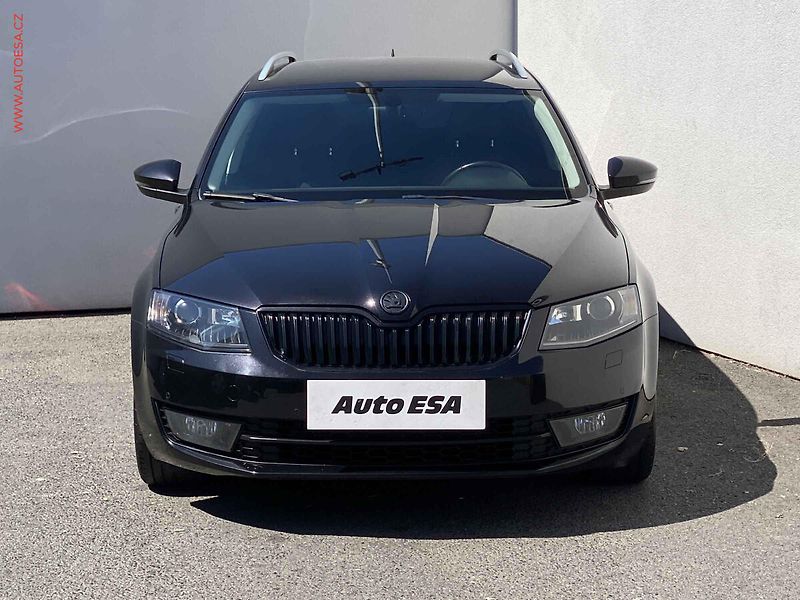 Škoda Octavia (2017) 1.4 TSi, Style, bixen, navi - fotka 2 z 17
