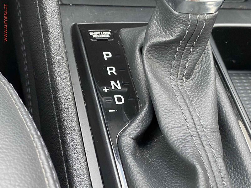 Hyundai Tucson (2019) 1.6T-GDi, Executive, AT - fotka 16 z 21