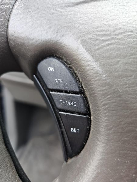 Chrysler Voyager 2.5 105kW 7 MÍST,TEMPOMAT - fotka 19 z 32