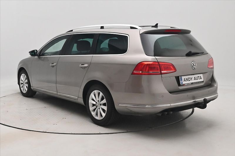 Volkswagen Passat 2,0 TDI 103kW Business Edition - fotka 7 z 31