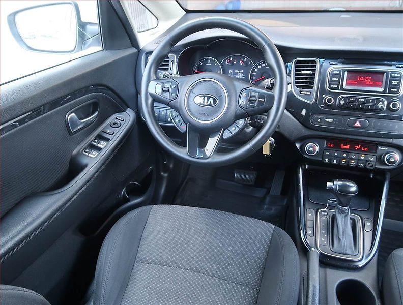 Kia Carens (2015) 1.7 CRDi, Automat, Tempomat - fotka 7 z 16