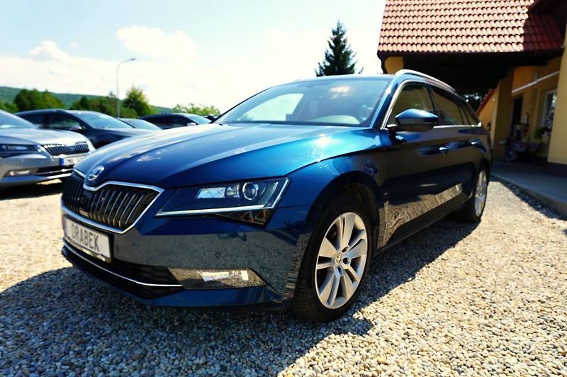 Škoda Superb (2018) STYLE 2,0 TSI 162 kW - fotka 9 z 58