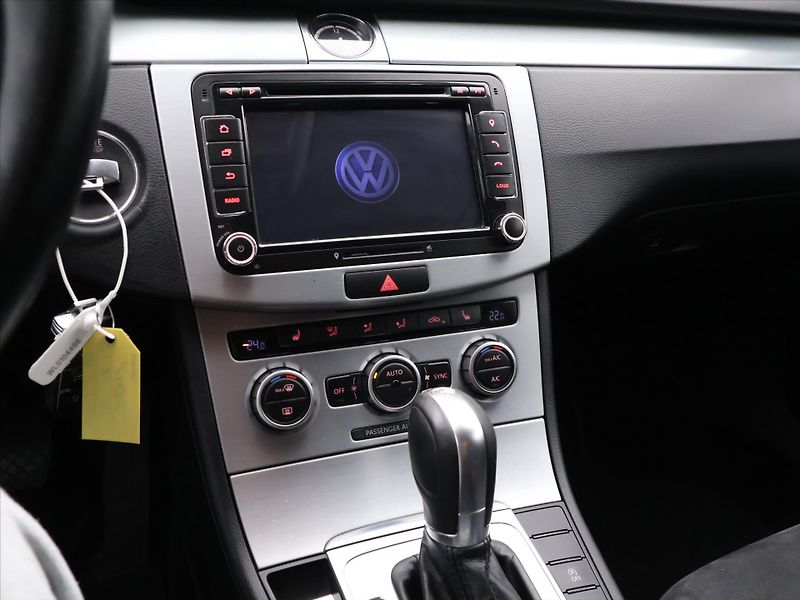 Volkswagen CC 2.0 TDI 103kW DSG Xenon CZ - fotka 20 z 31