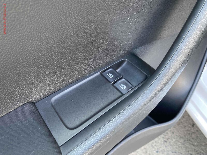 Škoda Fabia (2019) 1.0 TSi, Ambition - fotka 13 z 16
