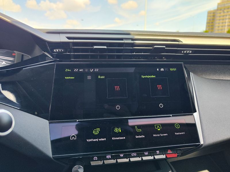 Peugeot 308 1.2 Puretech/96kW Allure EAT8 - fotka 19 z 33