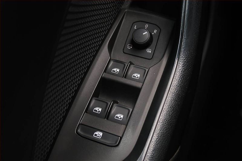 Škoda Octavia (2023) Sportline 2.0 TDI - fotka 20 z 22