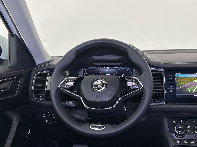 Škoda Kodiaq Laurin & Klement 4x4 DSG - fotka 18 z 31