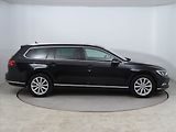 Volkswagen Passat (2018) Highline 2.0 TDI, Automat - náhled 6