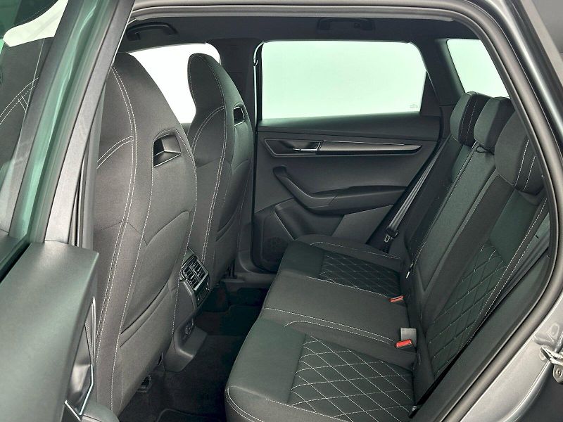 Škoda Karoq (2025) DSG 2.0TDI 110kW 4x4 SportLine - fotka 8 z 35
