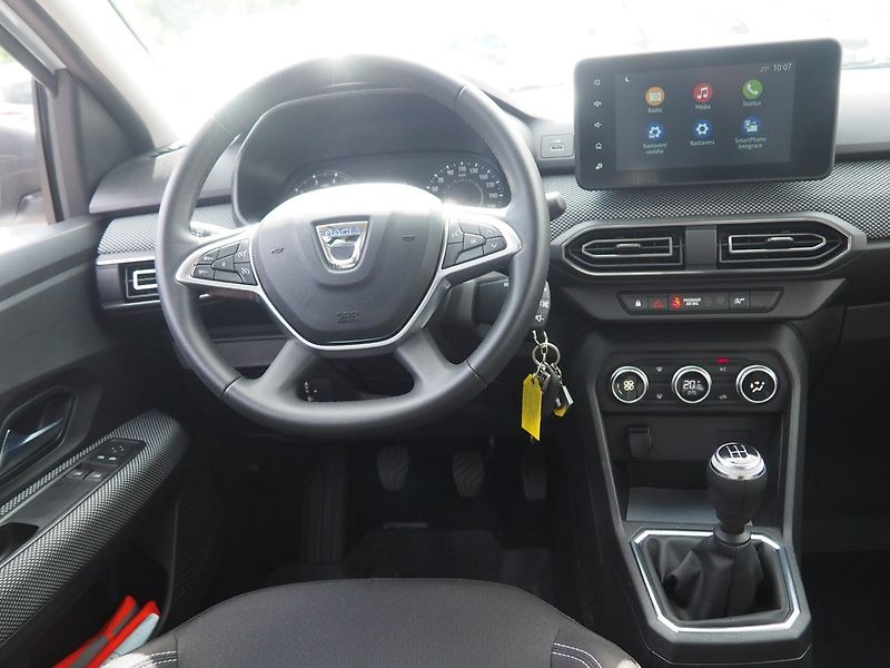 Dacia Sandero (2021) 1.0 SCe, 1. Maj ČR - fotka 16 z 31