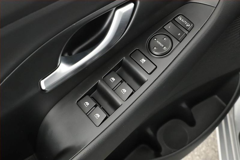 Hyundai i30 (2024) Style 1.5 T-GDI MHEV - fotka 9 z 13