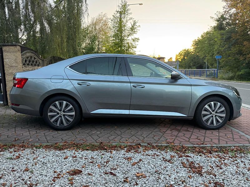 Škoda Superb (2021) 1.4 PHEV 160kW 1.MAJIT. ČR DPH - fotka 25 z 26