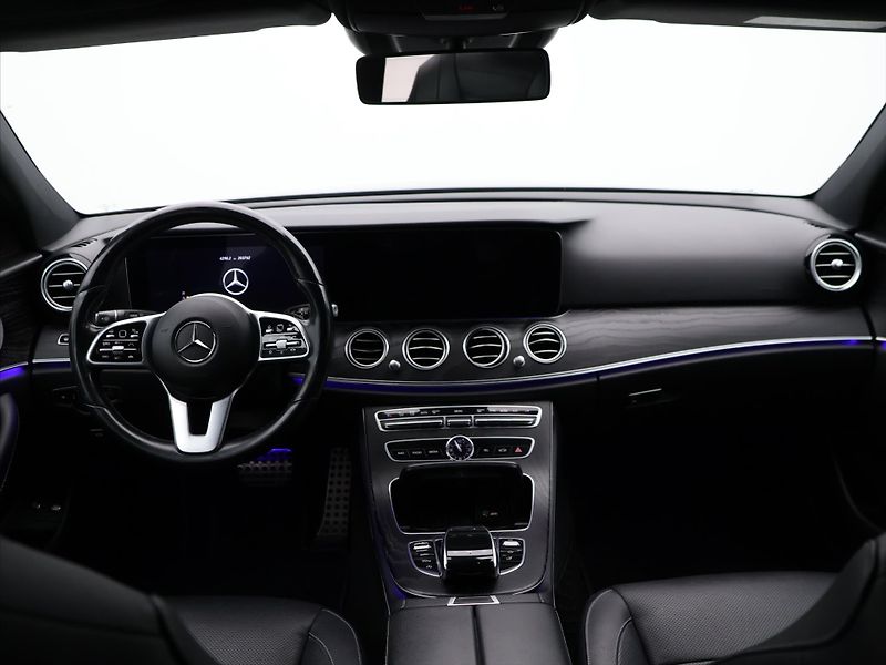 Mercedes-Benz Třídy E 3,0 450 270 kW 4Matic AMG CZ - fotka 21 z 28
