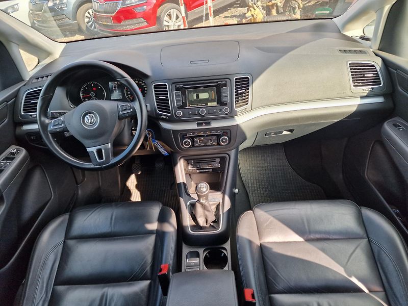 Volkswagen Sharan 2,0TDI 4x4 103KW HIGHLINE  - fotka 12 z 20