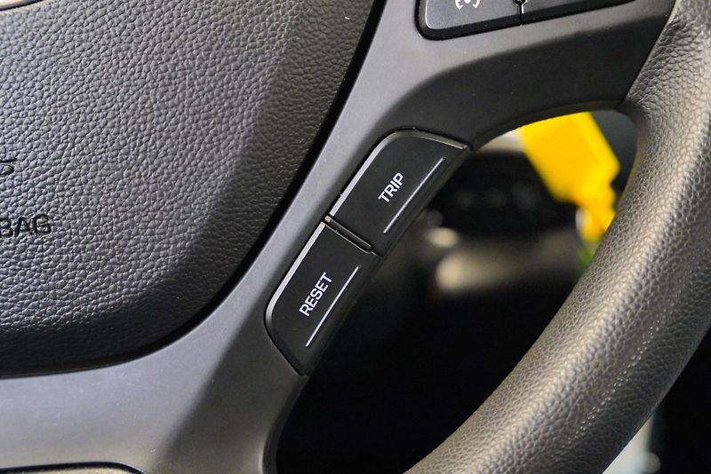 Hyundai i10 - fotka 17 z 25