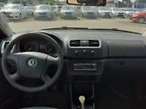 Škoda Fabia (2008) 1.2 HTP LPG - náhled 10