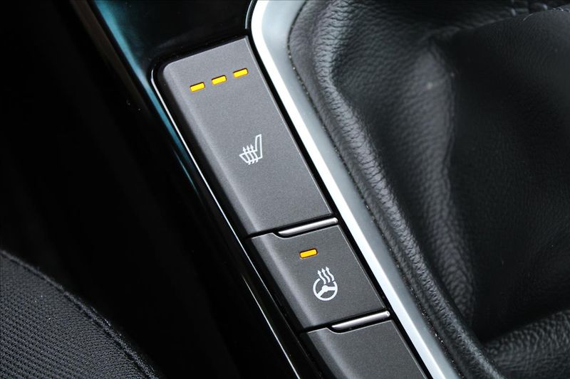 Hyundai i30 1,5 CVVT  ČR,1MAJ,STYLE,ZÁRUKA - fotka 20 z 35
