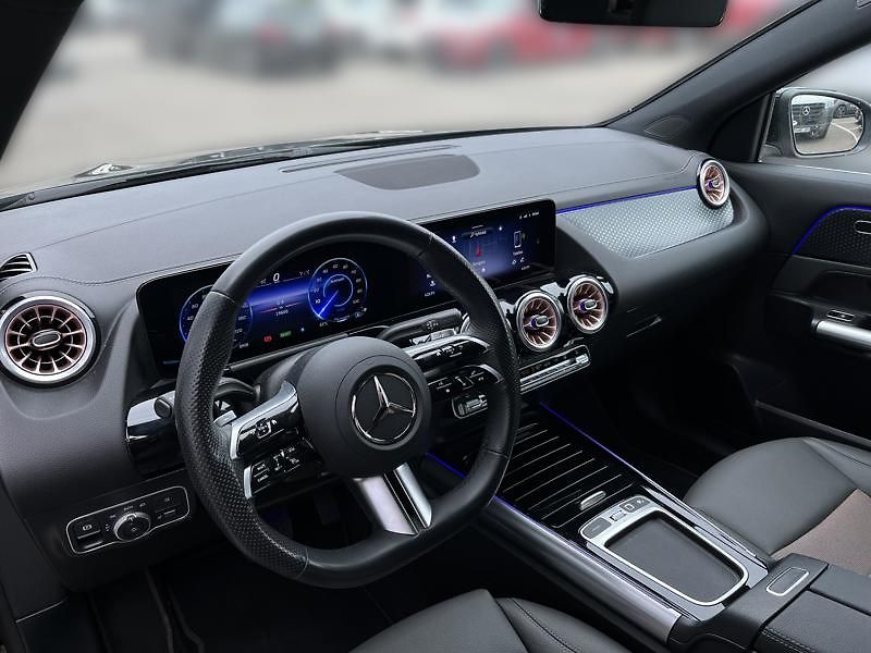 Mercedes-Benz EQA 250+ - fotka 10 z 22