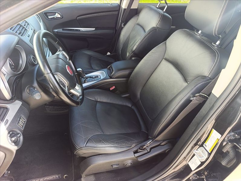 Fiat Freemont 2,0 MULTIJET 7MÍST AWD AT NAVI - fotka 14 z 41