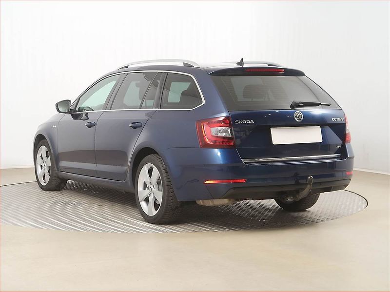 Škoda Octavia (2017) Laurin&Klement 2.0 TDI, 4X4 - fotka 4 z 18
