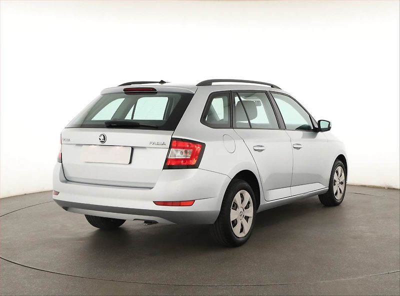 Škoda Fabia (2018) 1.0 TSI, ČR,1.maj, Serv.kniha - fotka 5 z 13