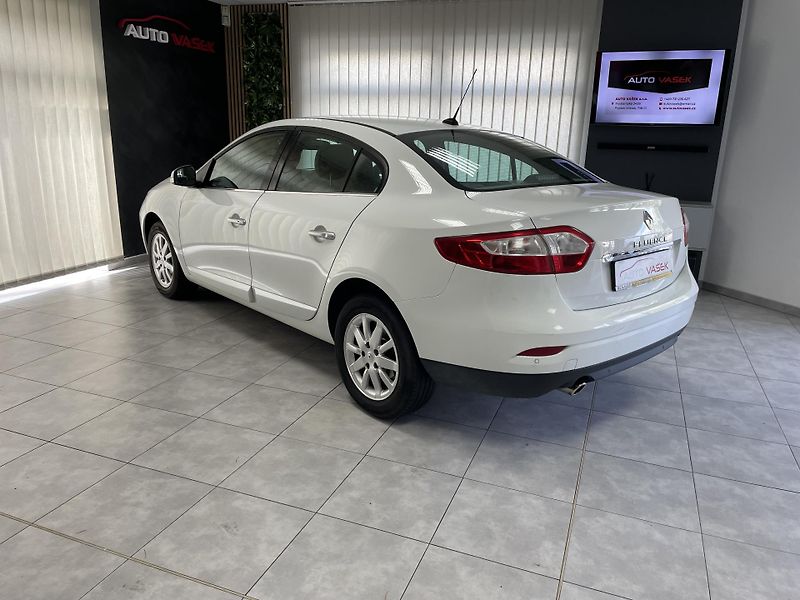Renault Fluence 1.6 i ČR 1.MAJ.SER.NAVI.DIGIAC - fotka 8 z 23