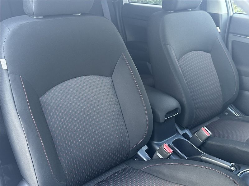 Mitsubishi ASX 2,2 DI-D 150PS  Intense+ A/T 4 - fotka 17 z 51