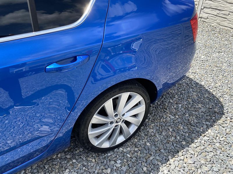Škoda Octavia 2.0TDi L+K CZ WEBASTO 4x4 - fotka 31 z 165