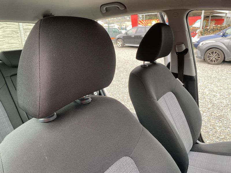 Kia Venga 1.4i 16v 90PS KLIMA SERVIS!!!  - fotka 127 z 144