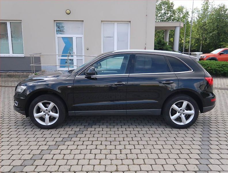 Audi Q5 (2016) S line 2.0 TDI, 4X4, Automat - fotka 3 z 19