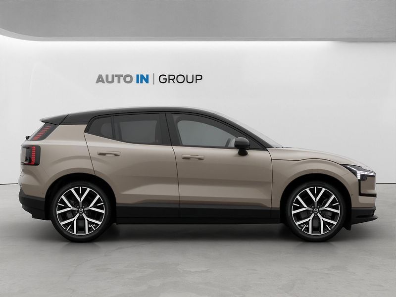 Volvo EX30 (2026) ULTRA P8 AWD, 315kW - fotka 5 z 9