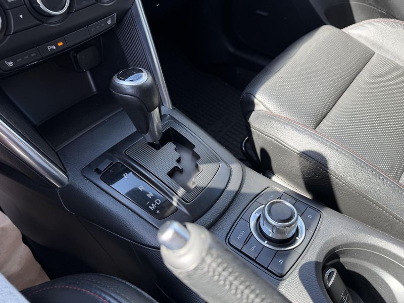 Mazda CX-5 (2014) 2.2 Skyactiv-D 129 kW/automat - fotka 16 z 20