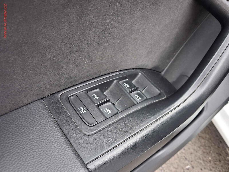 Cupra Ateca (2019) 2.0 TSi 4Drive, DSG, +ALU - fotka 13 z 20