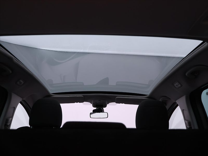 Peugeot 5008 1,6 HDI 82kW Family CZ - fotka 29 z 36