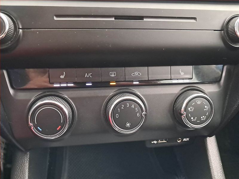 Škoda Octavia (2014) Style 1.6 TDI, Serv.kniha - fotka 13 z 16