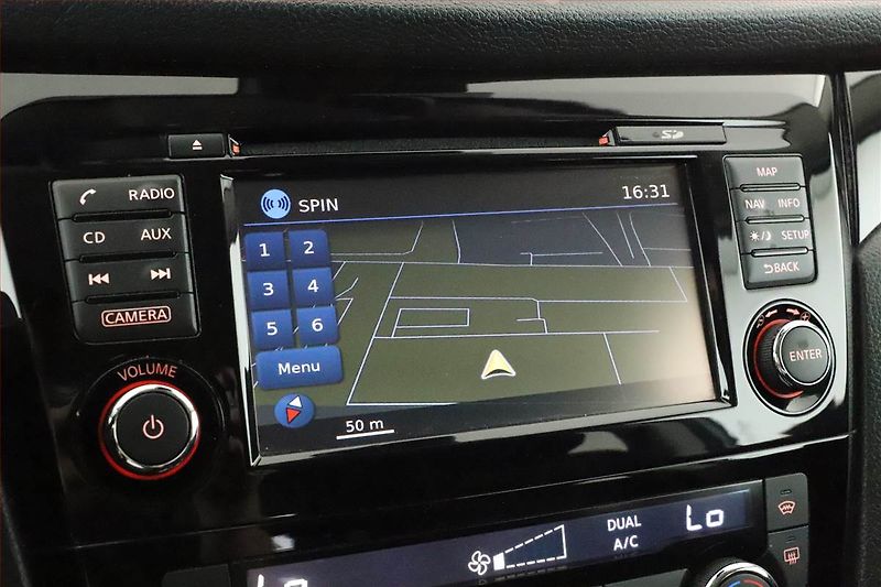 Nissan Qashqai (2017) 1.2 DIG-T, Automat, Tempomat - fotka 10 z 17