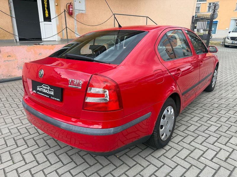 Škoda Octavia (2007) 1.6 MPI - fotka 4 z 14